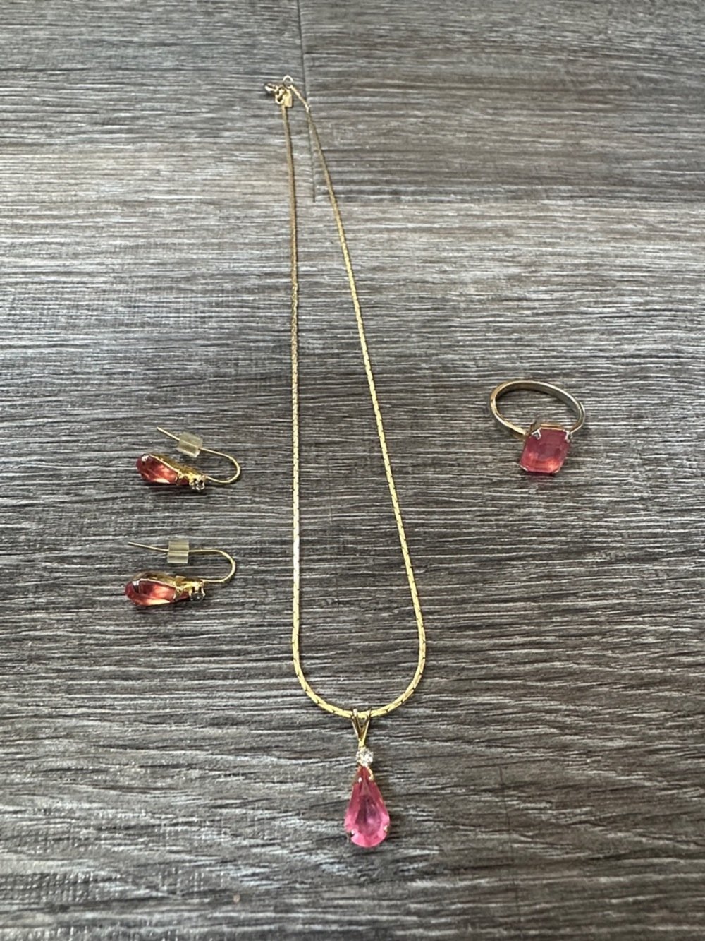 Vintage Gold Tone with Pink and white Stone Jewelry set